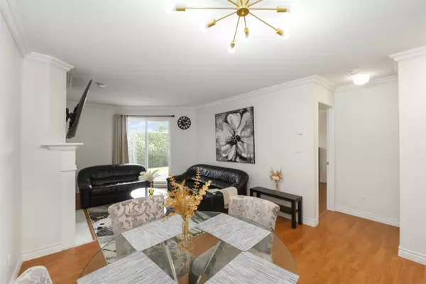 Surrey, BC V3R 0V1,15150 108 AVE #108