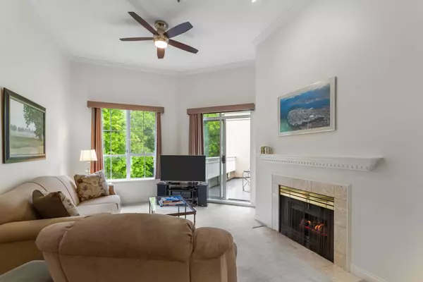 Coquitlam, BC V3B 7N1,2995 Princess CRES #409