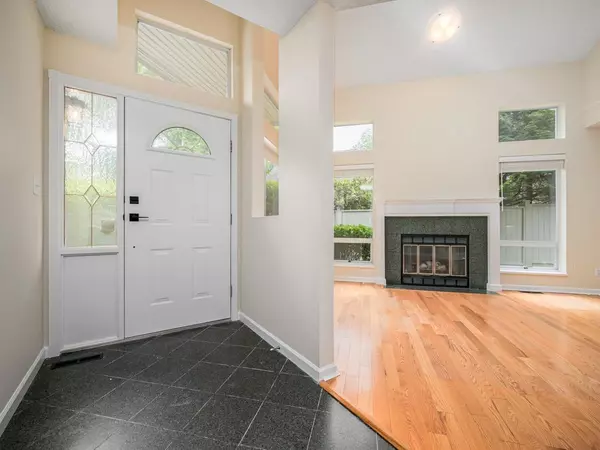 North Vancouver, BC V7H 2W4,821 Roche Point DR