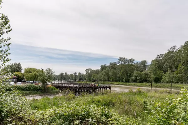 Delta, BC V4K 4V9,4955 River RD #207