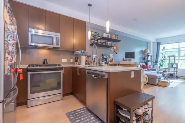 Pitt Meadows, BC V3Y 0E7,12409 Harris RD #209