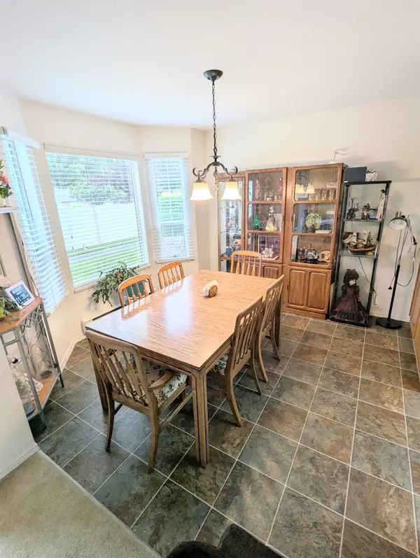 Abbotsford, BC V2S 7Y1,2919 Trafalgar ST #13