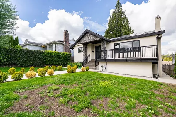 Burnaby, BC V3N 1K4,8269 18th AVE