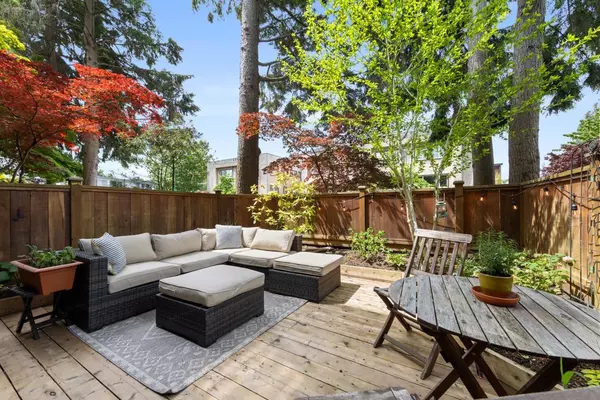 1450 Laburnum ST #102,  Vancouver,  BC V6J 3W3