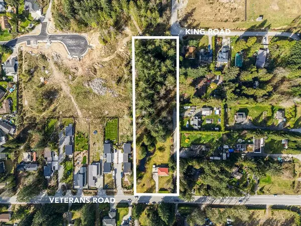 593 Veterans RD, Gibsons, BC V0N 1V4