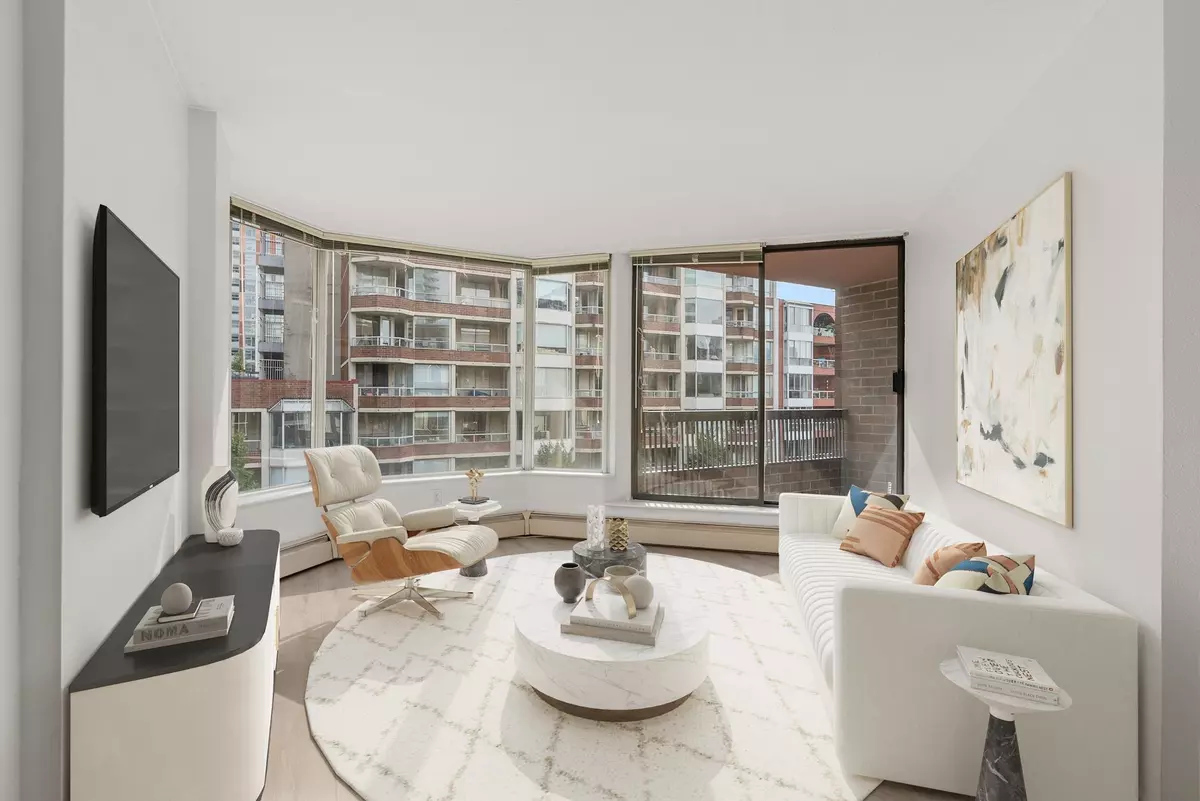 Vancouver, BC V6Z 2C1,1333 Hornby ST #605