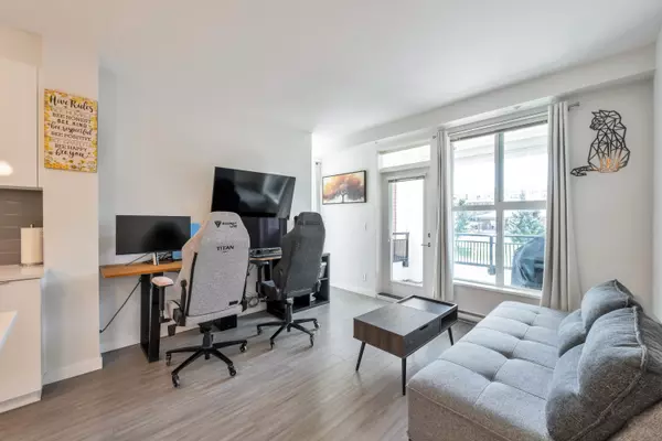 Langley, BC V2Y 4J3,8150 207 ST #B222