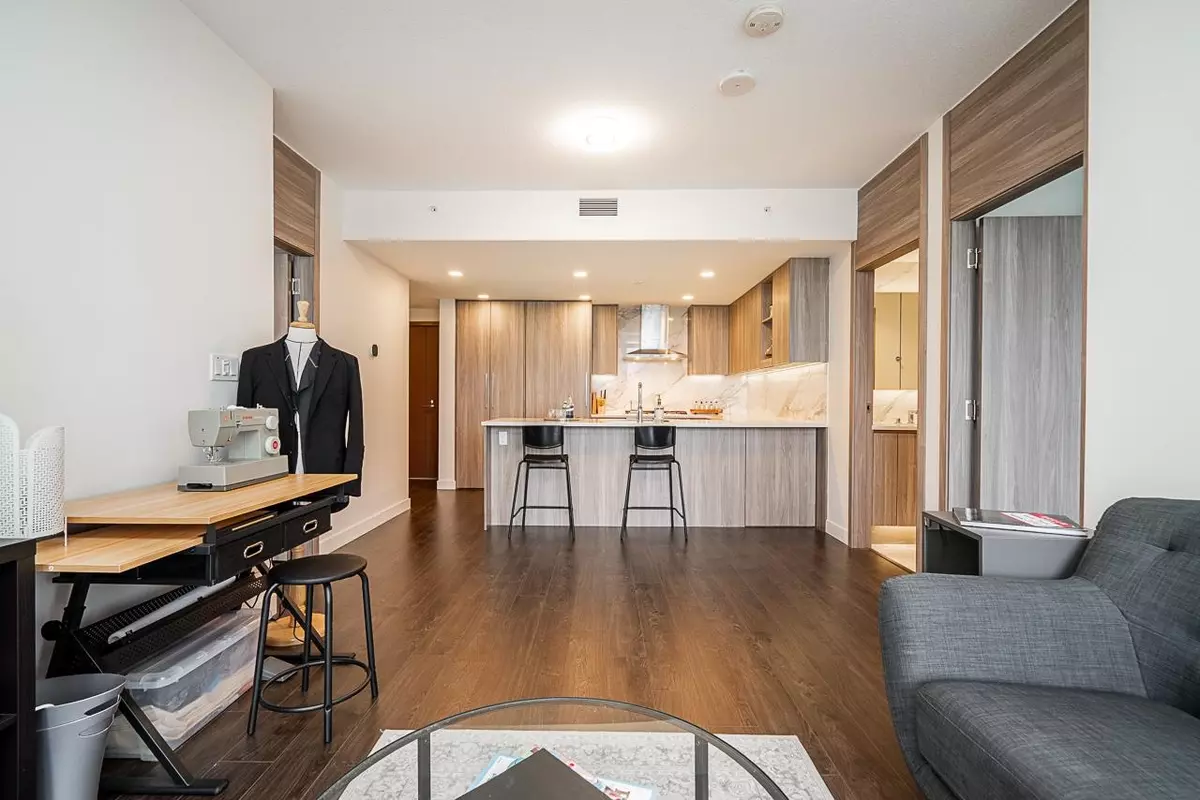 Surrey, BC V3T 0P4,9887 Whalley BLVD #903