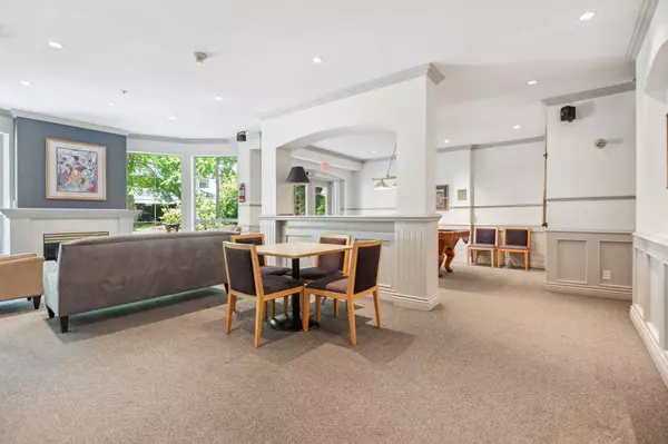 Vancouver, BC V6T 2G2,5835 Hampton PL #317