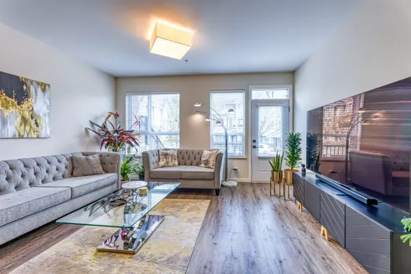 Langley, BC V2Y 0Y4,20087 68 AVE #17
