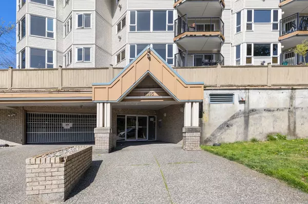 Maple Ridge, BC V2X 0X7,11595 Fraser ST #312