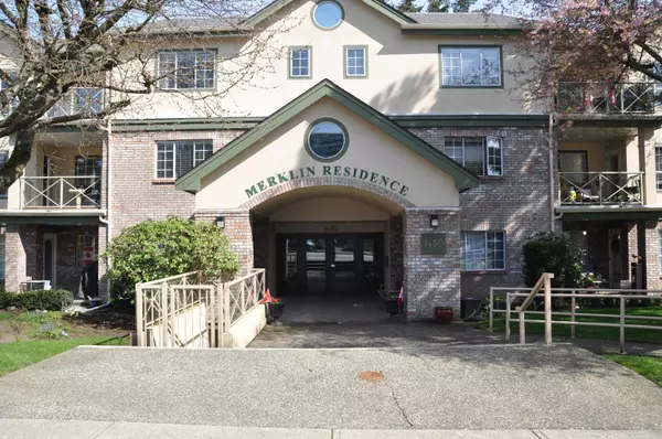 White Rock, BC V4B 4C3,1450 Merklin ST #312