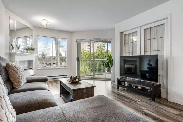 Chilliwack, BC V2P 4J6,9400 Cook ST #204