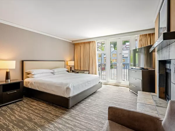 Whistler, BC V8E 1H9,4050 Whistler WAY #306