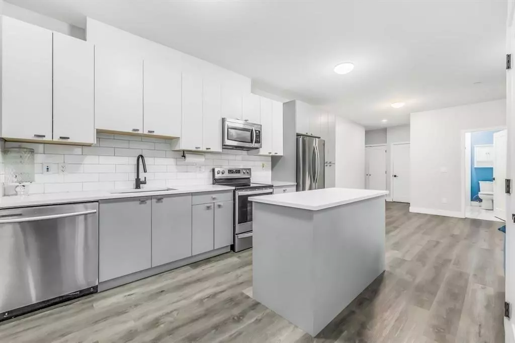 Maple Ridge, BC V2X 4K8,12320 222 ST #207