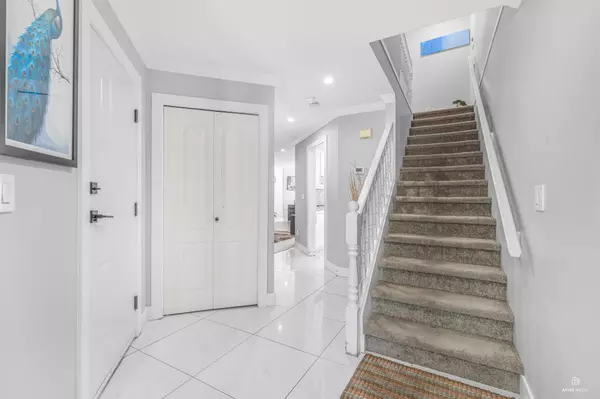 Surrey, BC V3W 0W7,12165 75 AVE #39