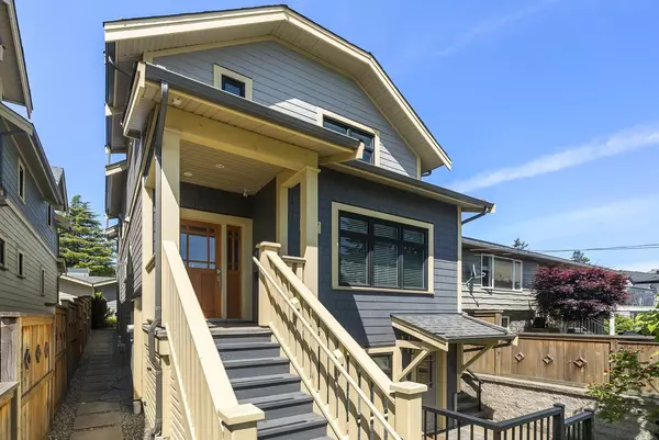 Coquitlam, BC V3K 2T2,907 Walls AVE