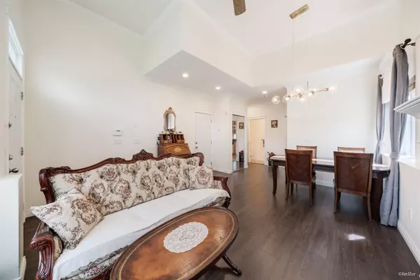 Burnaby, BC V5J 2C2,5676 Rumble ST