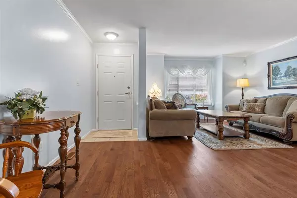 Surrey, BC V3S 9G1,6885 184 ST #43