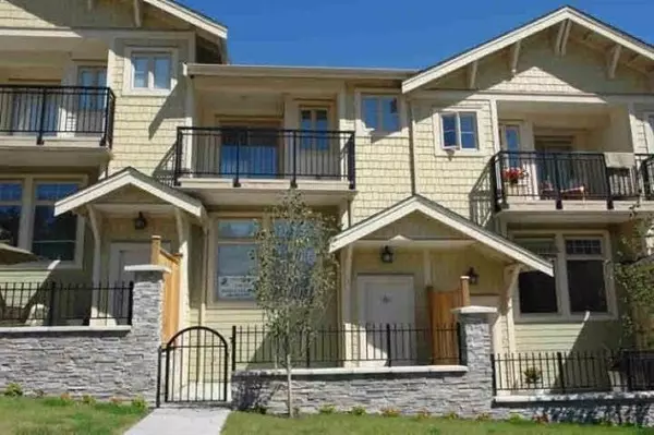 New Westminster, BC V3L 0A7,245 Francis WAY #57