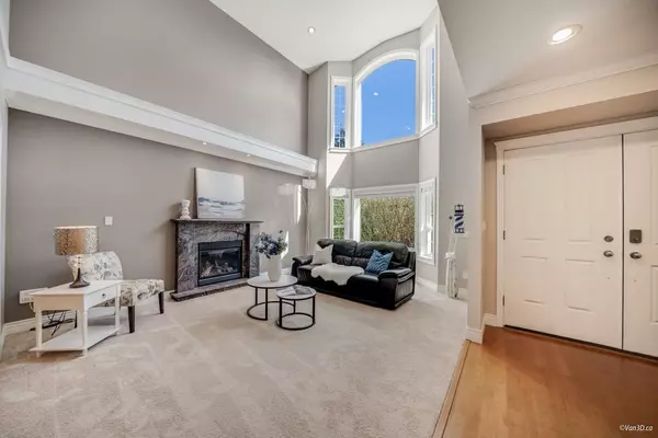 White Rock, BC V4B 4Y9,1117 Stayte RD