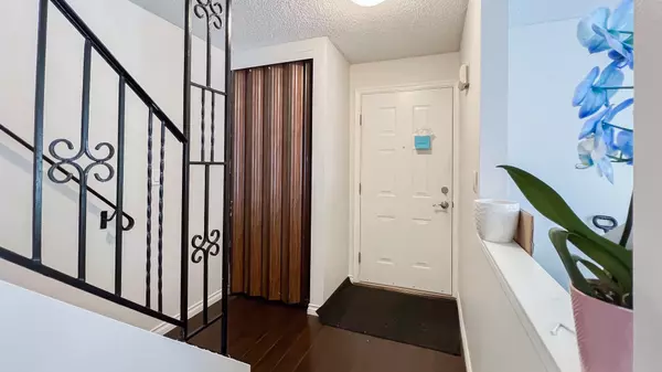 Surrey, BC V3V 4L6,9374 122 ST #72