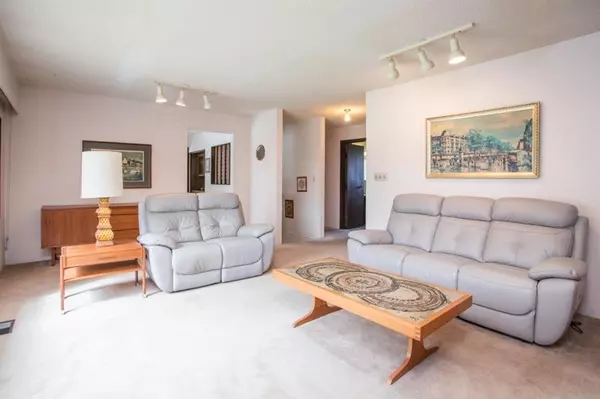 Richmond, BC V7E 1Z7,3560 Springthorne CRES