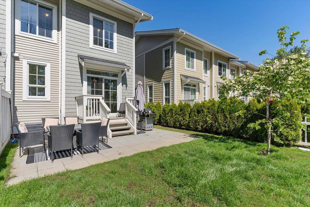 Ladner, BC V4K 0C9,5551 Admiral WAY #41