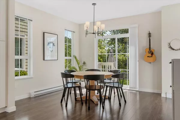 Ladner, BC V4K 0C9,5551 Admiral WAY #41