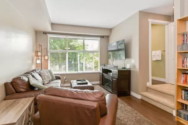 Surrey, BC V3S 2N9,18199 70 AVE #55