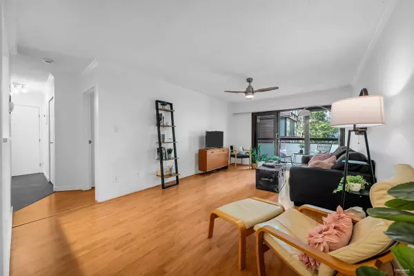 Vancouver, BC V6G 1M9,1855 Nelson ST #306