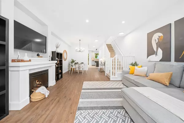 Surrey, BC V3Z 8V8,2979 156 ST #10