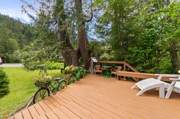 Hope, BC V0X 1L1,66533 Summer RD