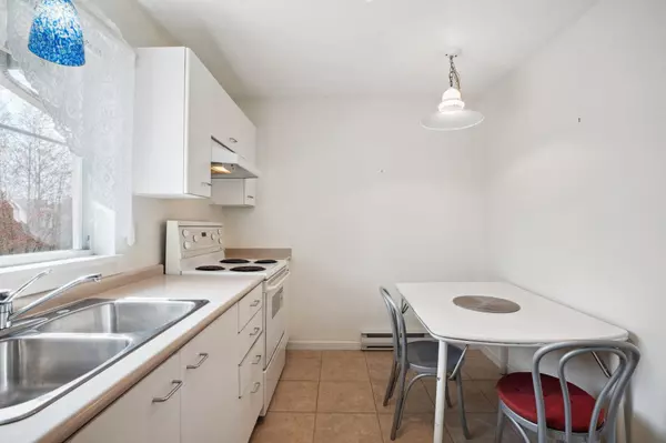 Coquitlam, BC V3B 7R7,1252 Town Centre BLVD #426