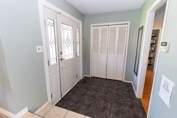 Abbotsford, BC V2T 3L9,2551 Adelaide ST