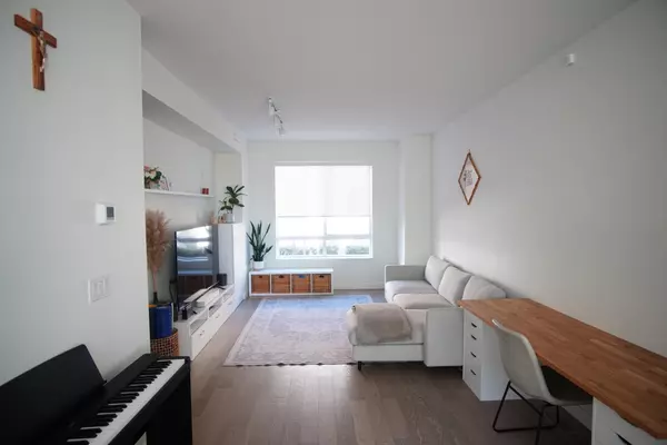Richmond, BC V6X 0T7,10233 River DR #22