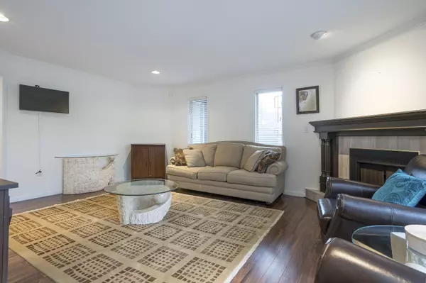 Surrey, BC V3X 3G8,5788 126 ST