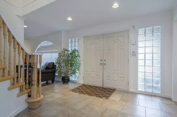 Surrey, BC V3X 3G8,5788 126 ST