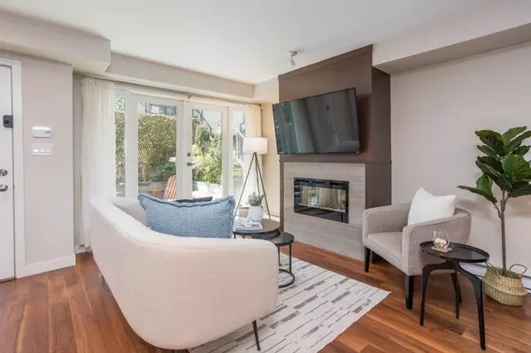 14820 Buena Vista AVE #7,  White Rock,  BC V4B 0B3