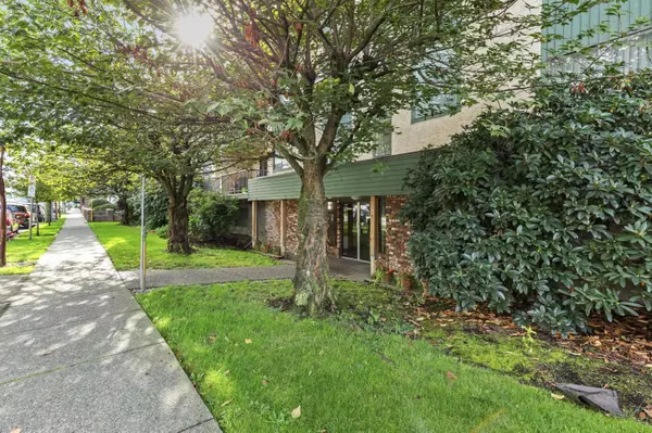 Chilliwack, BC V2P 1T6,45744 Spadina AVE #206