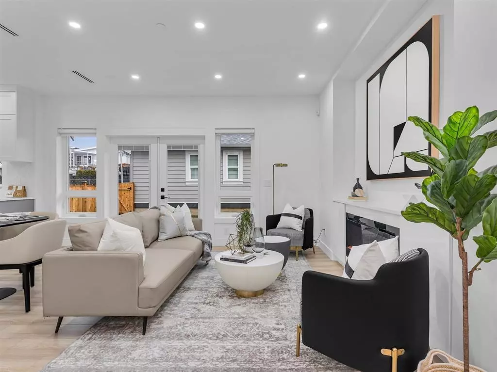 Vancouver, BC V5P 3R2,6166 Beatrice ST