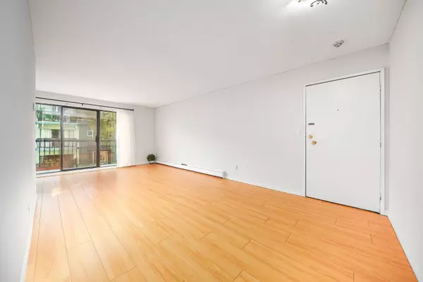 Richmond, BC V7A 1G5,8140B Williams RD #270