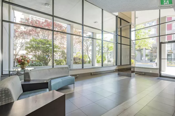 Delta, BC V4C 8E3,11910 80 AVE #705