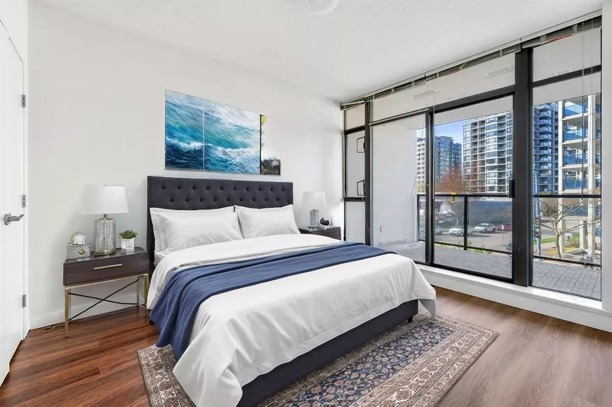 Richmond, BC V6X 0A5,7360 Elmbridge WAY #305