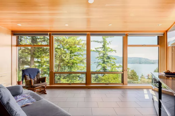 Bowen Island, BC V0N 1G1,256 Jason RD