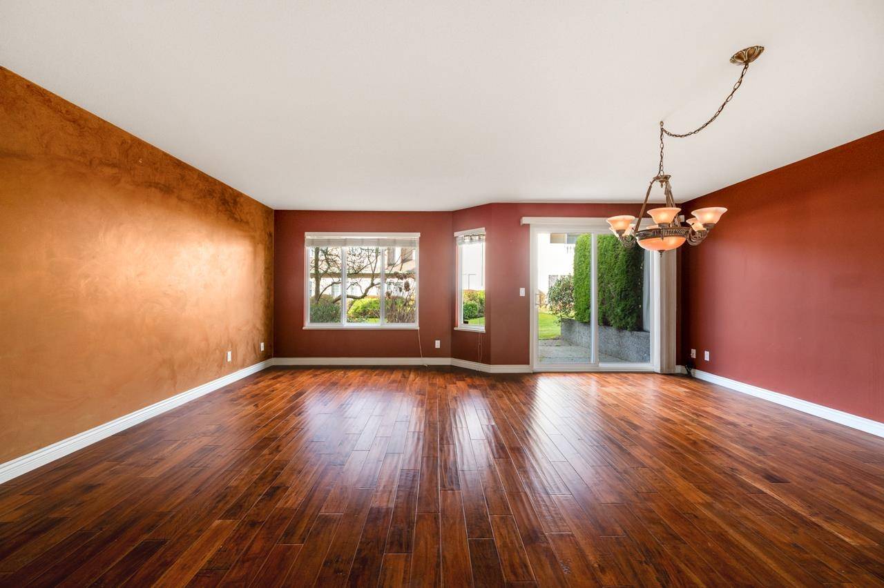 Surrey, BC V3W 0R8,13888 70 AVE #200