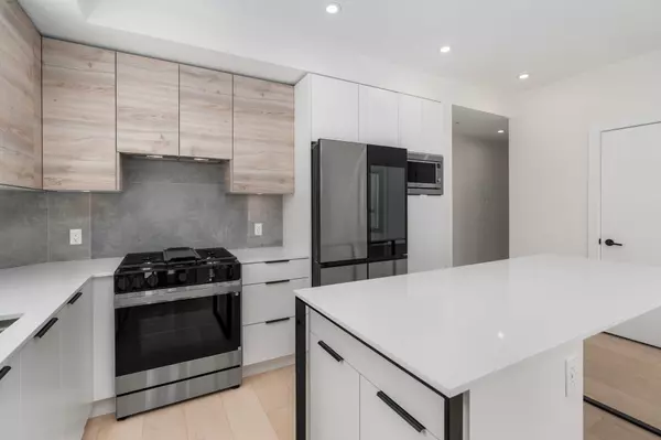 Abbotsford, BC V2T 0C5,30490 Cardinal AVE #411