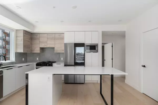 Abbotsford, BC V2T 0C5,30490 Cardinal AVE #411