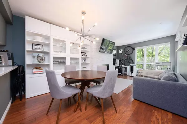 2437 Welcher AVE #307,  Port Coquitlam,  BC V3C 1X8