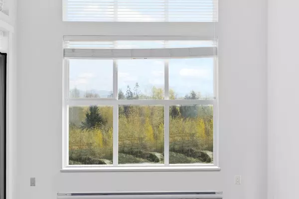 Langley, BC V2Y 4J4,8150 207 ST #C607